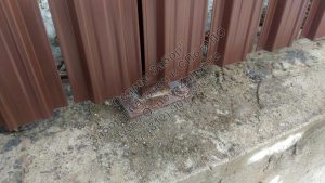 Фундамент под забор столбы с площадками в Санкт-Петербурге