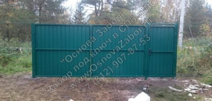 Комбинированный забор из сетки гиттер и профнастила Колпино