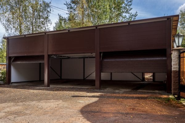 Гараж из сэндвич панелей на три автомобиля фото  OsnovaZaborru