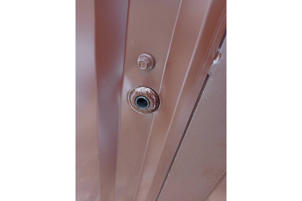 Замок Титан Накладной 8