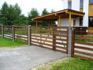 derevyaniy zabor  