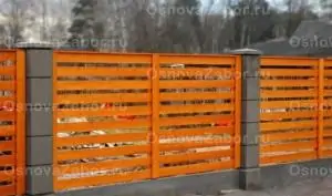 Колпаки на столбы для забора фото 2025 OsnovaZaborru Колпаки улучшают внешний вид ограждения