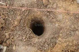 бурение лунок под столбы своими руками фото 2025 OsnovaZaborru Лунка должна соответствовать диаметру столба