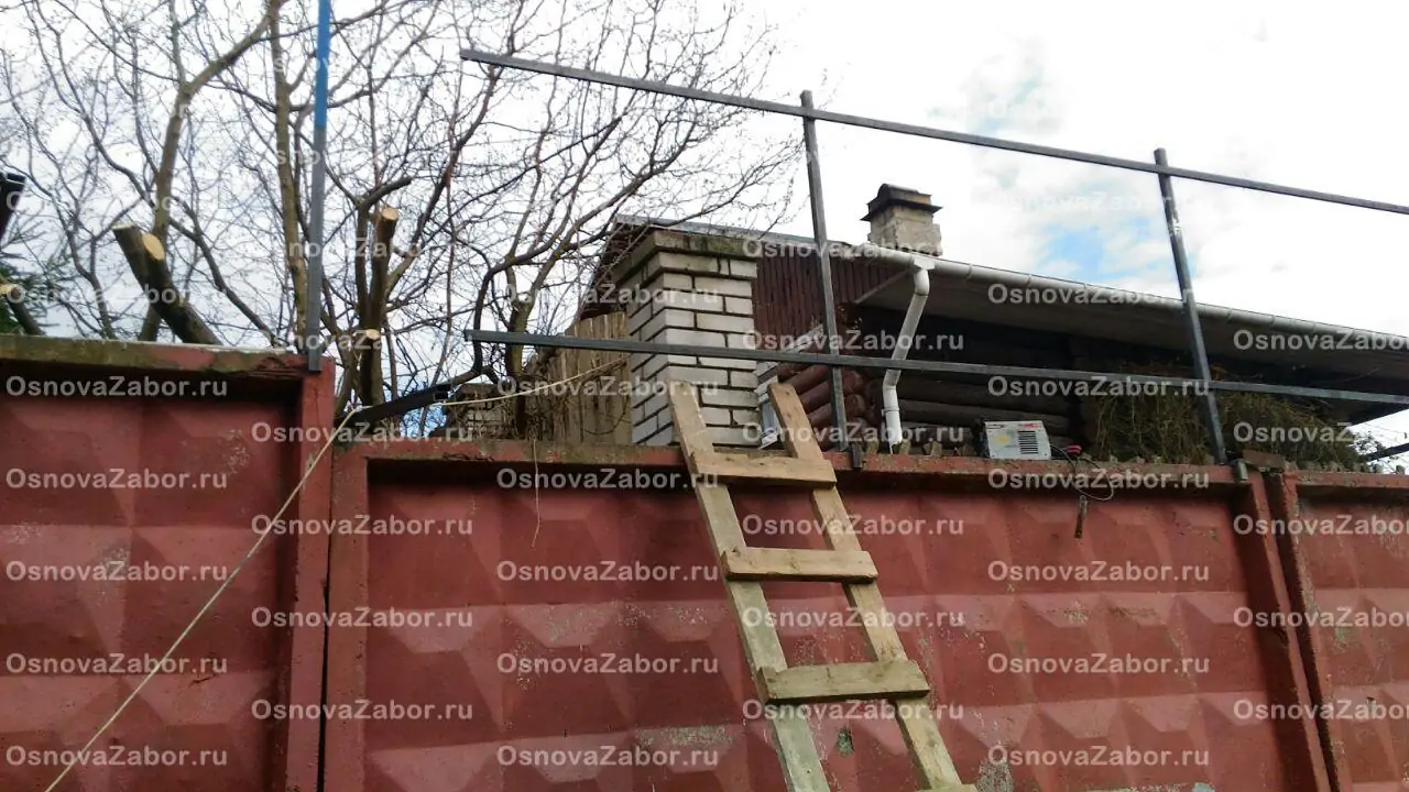 Наращивание забора на существующий из профлиста