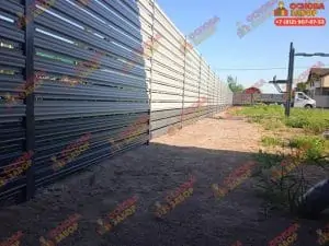 Забор горизонтальный штакетник  фото  OsnovaZaborru