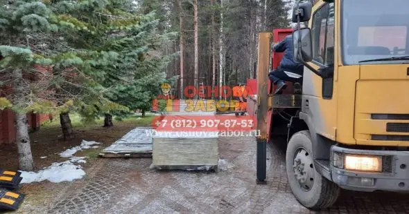Бетонная площадка заливка Юкки  фото  OsnovaZaborru
